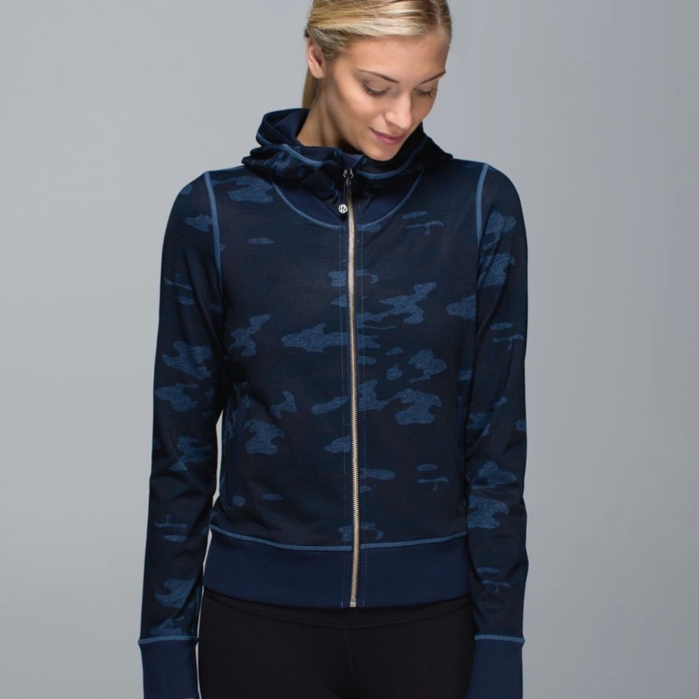 NWT Lululemon Namaskar Hoodie Size 8